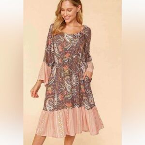 Like New Boutique Haptics Paisley Midi Dress